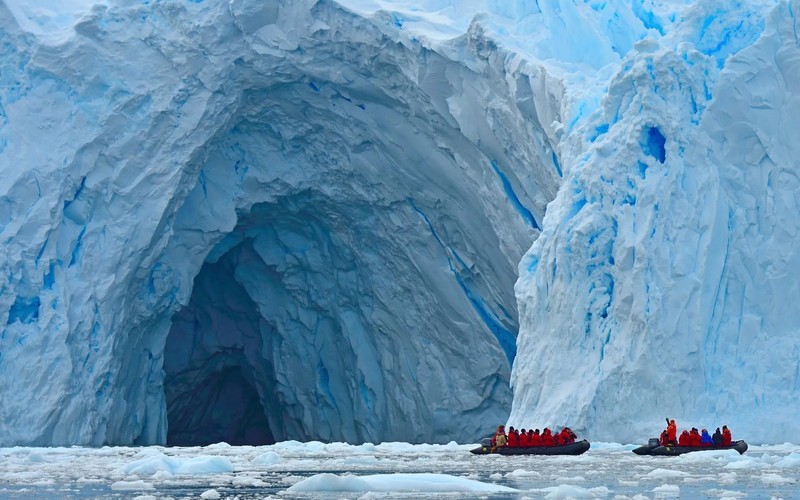 Antarktis - Welt der Kälte und des Eises, Spreitenbach