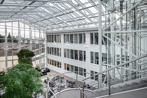 startup space Schlieren